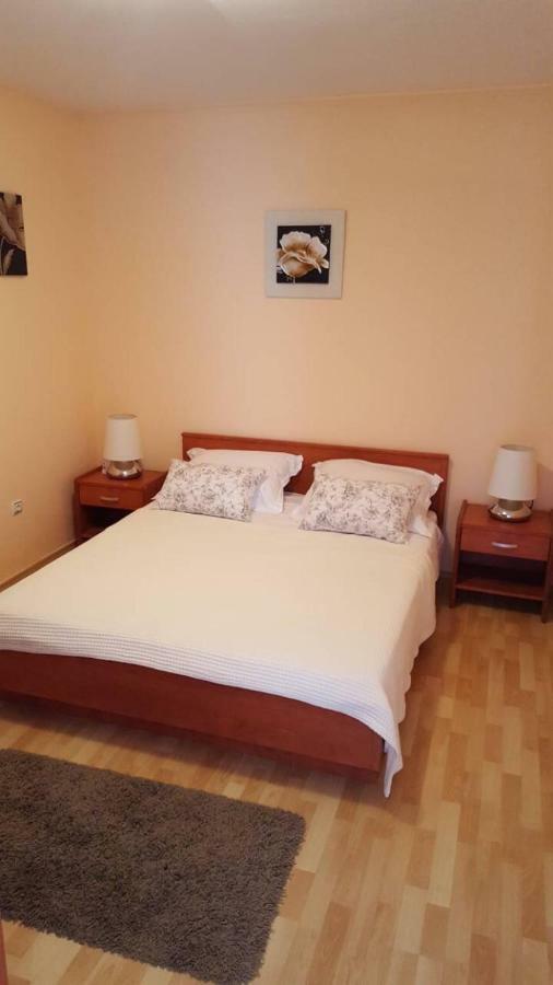 דירות Kaštela Apartman Luly מראה חיצוני תמונה