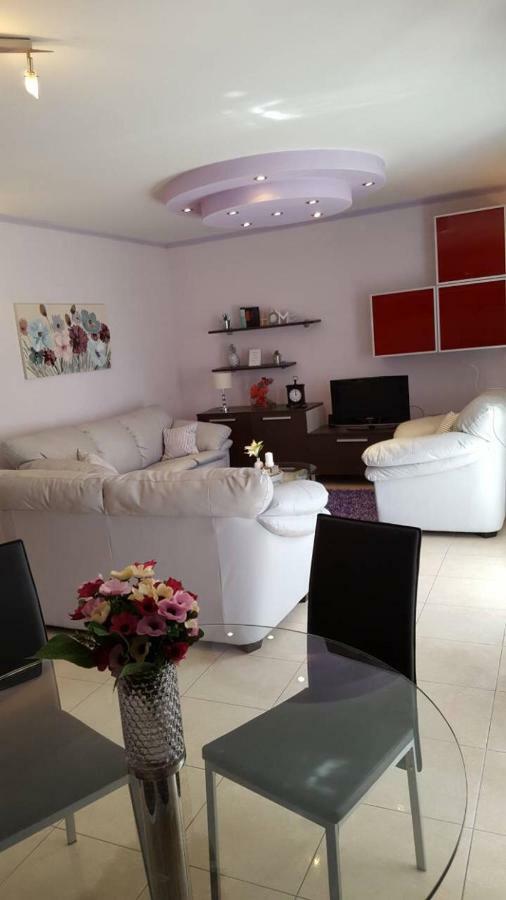דירות Kaštela Apartman Luly מראה חיצוני תמונה